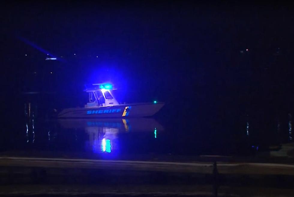 1 Reported Missing, 1 Rescued After Boat Capsizes in Hudson River