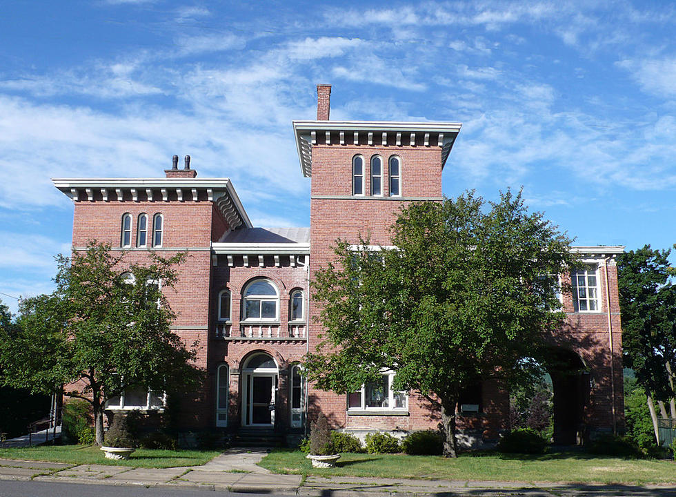 Historic 'Hudson Mansion,' With Stage Listed For Discounted Price