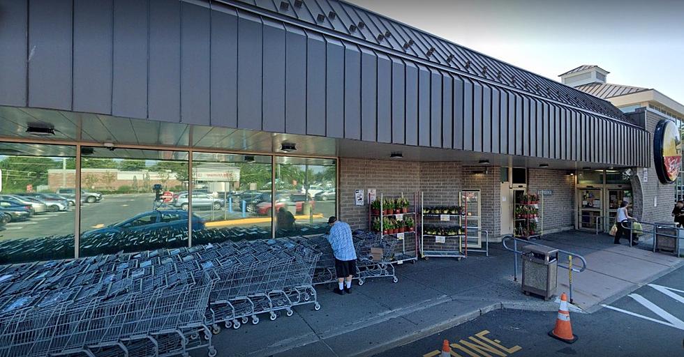 1 Hurt After New York Driver Crashes into Hudson Valley Supermarket