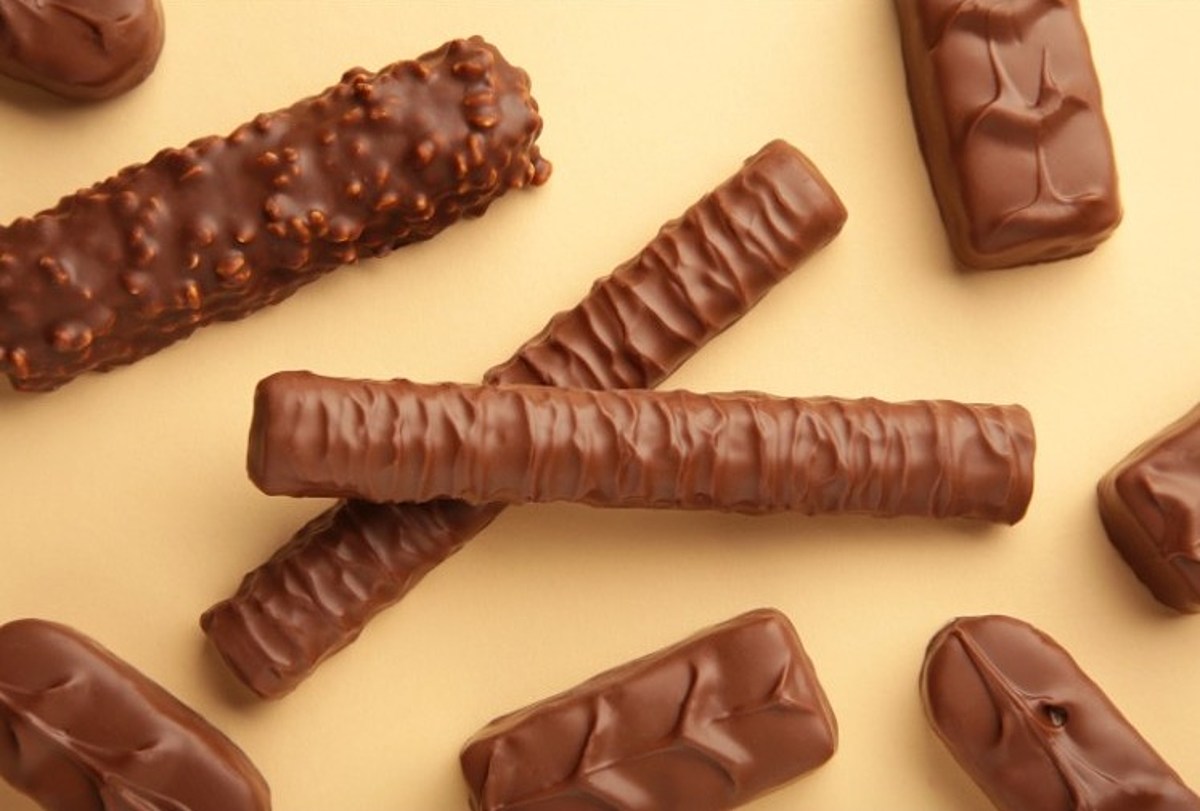Free candy alert: Snickers is giving away 1 million free fun size bars