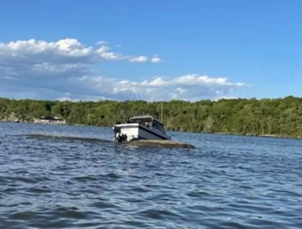 3 Nearly Killed After Boat Strikes Large Rock On Hudson River