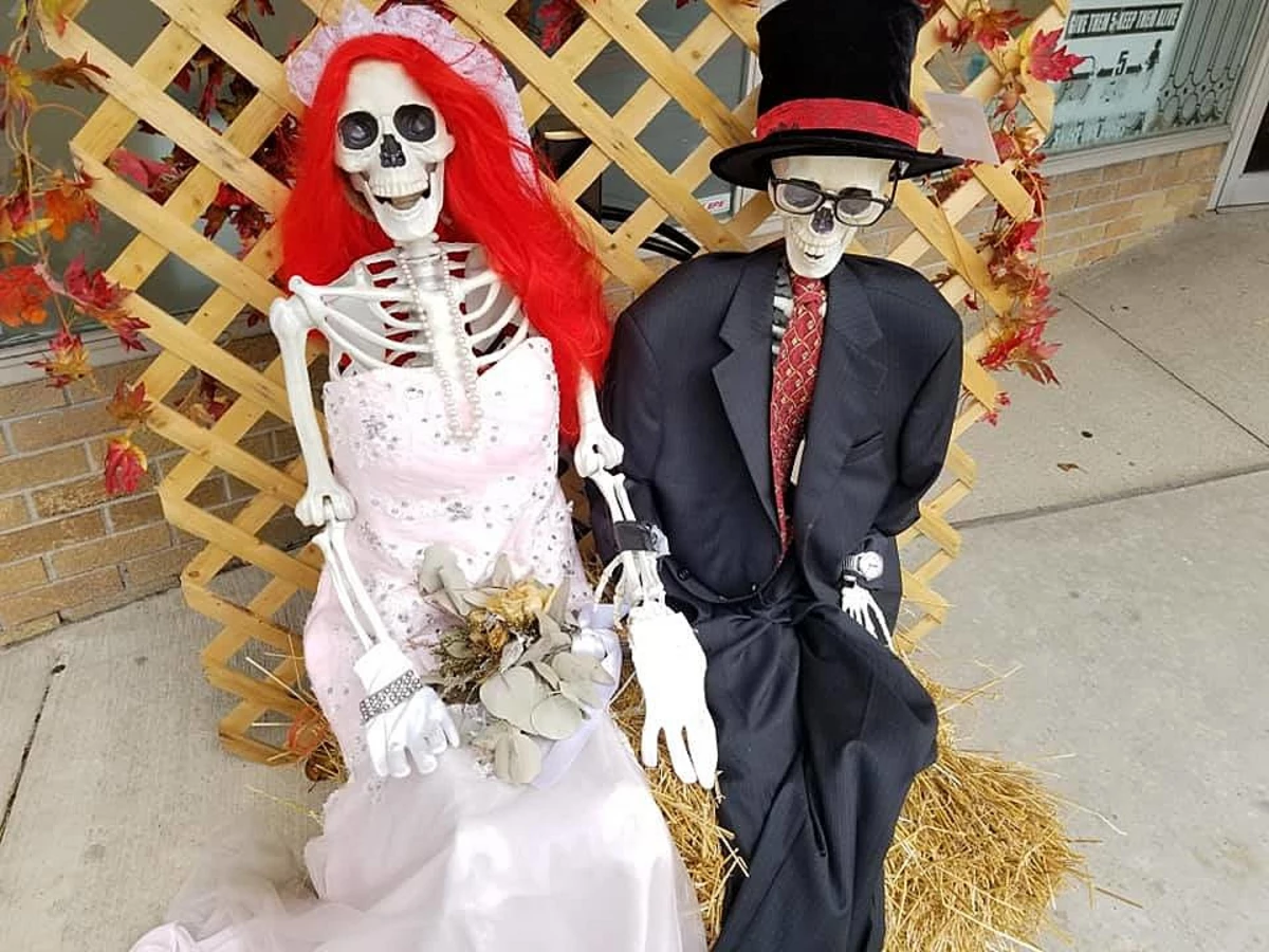 Scarecrow Stroll. scarecrow stroll 20198, plainwell scarecrows, what are th...
