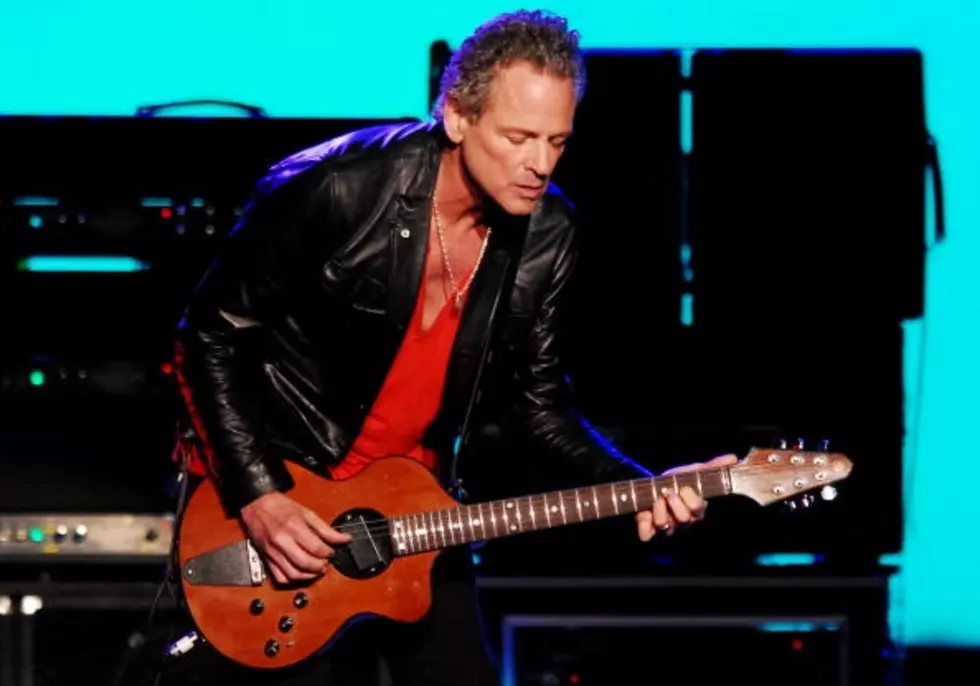 Fleetwood Mac’s Lindsey Buckingham Happy With The Melody Of Today.