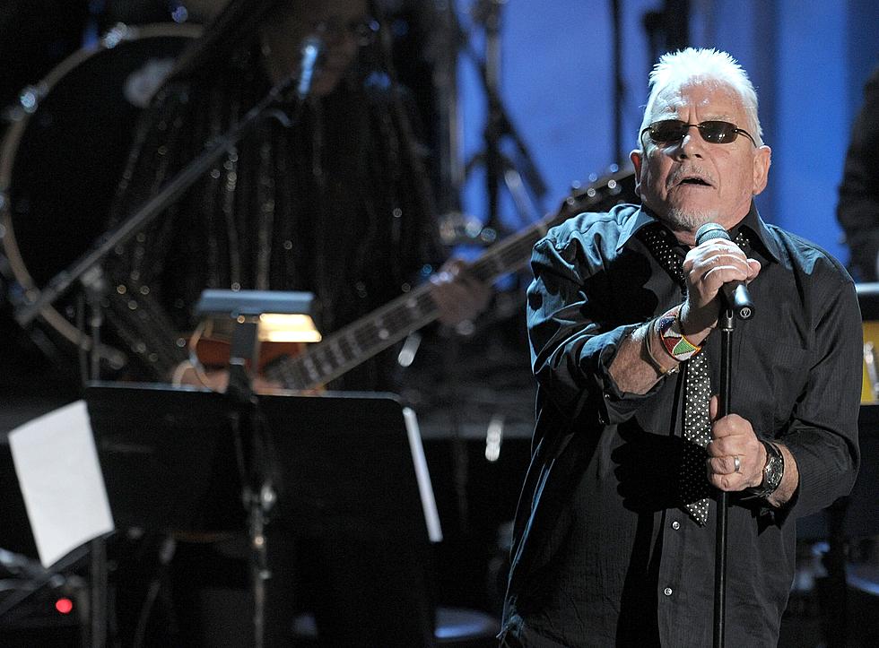 Eric Burdon Responds To Springsteen And Performs With Group