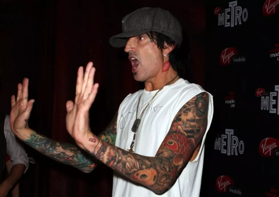 Tommy Lee Defends The Whales