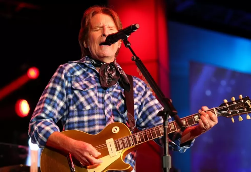 John Fogerty Paying Tribute To The Military [VIDEO]