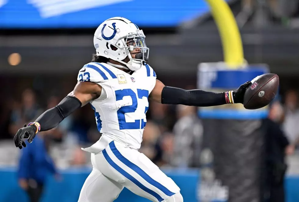 Lions showing interest in four free agent defensive backs
