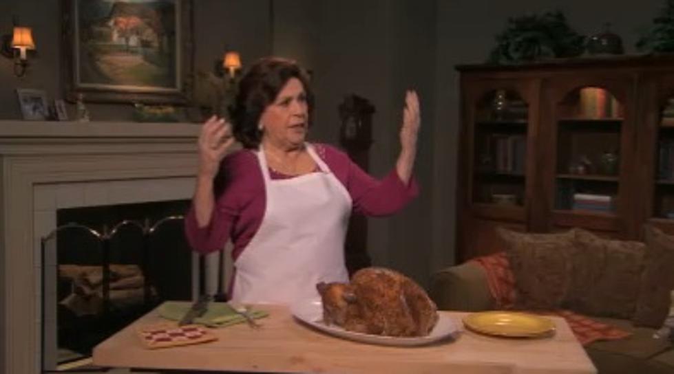 Jimmy Kimmel’s Aunt Chip Flips Out Deomonstrating ‘Perfectly Carved’ Turkey [VIDEO]