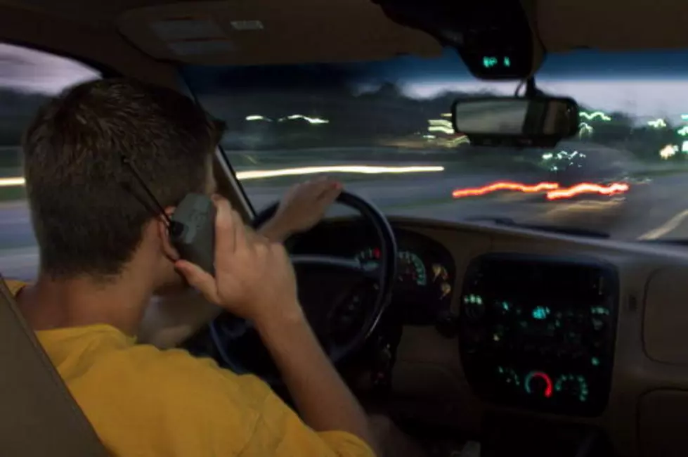 NTSB Recommends Cell Phone Bans For Drivers