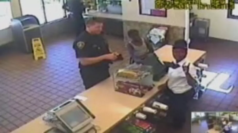 Police Officer&#8217;s Final Act of Kindness Caught on Tape Before Dying [VIDEO]