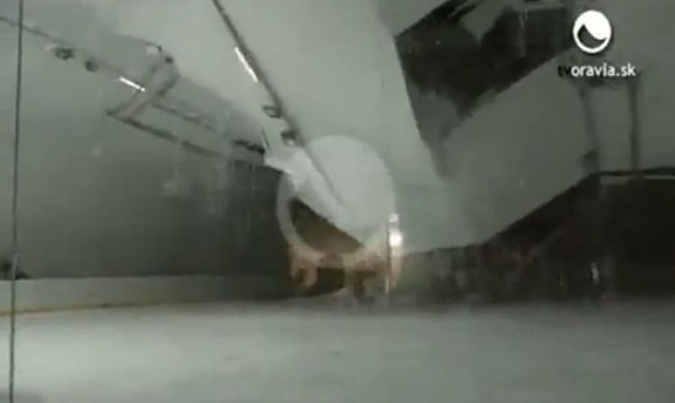 Caught on Camera:  Hockey Arena Roof Collapses [VIDEO]