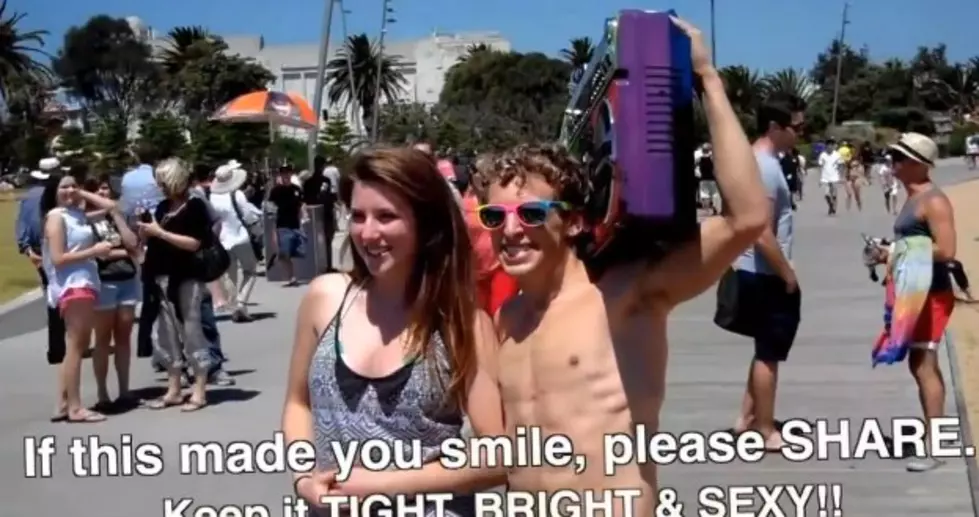 It's One Man's 'Beach Flash Mob' Complete With Sparkly Speedo[VIDEO]