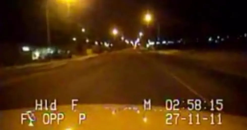Drunk Man Sings Queen&#8217;s &#8216;Bohemian Rhapsody&#8217; from Police Car [VIDEO]