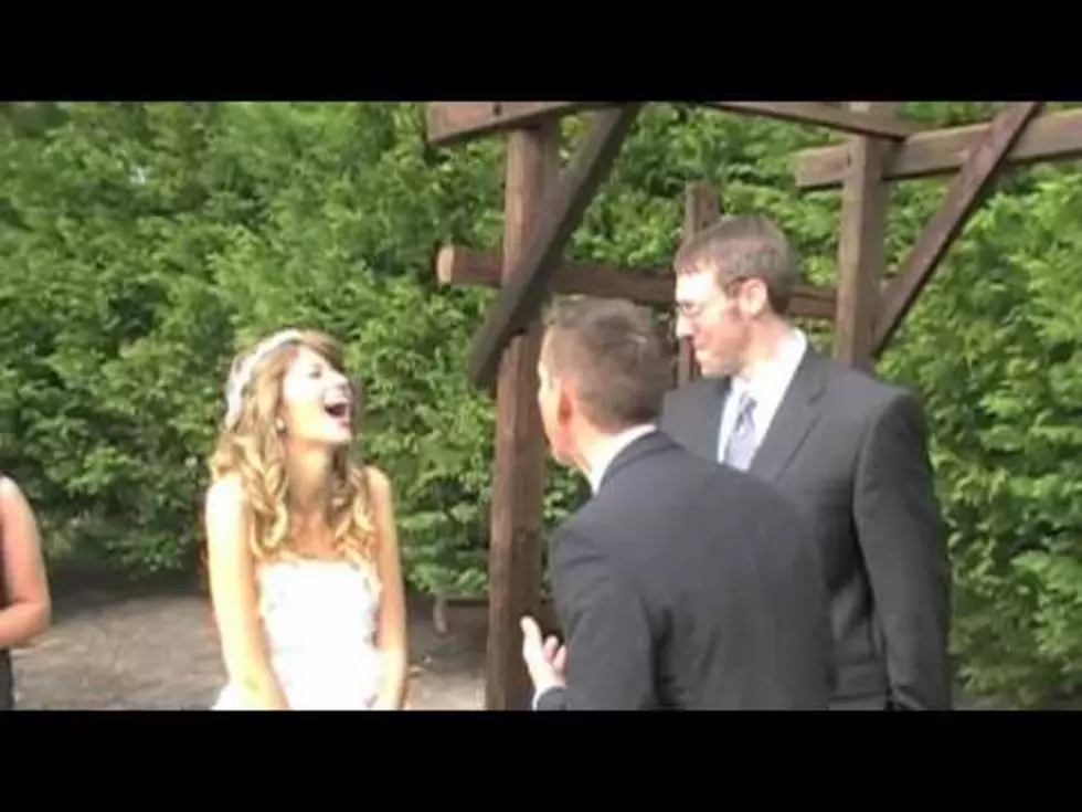 North Carolina Man Suprised His Bride With A Justin Bieber Song At The Altar VIDEO]