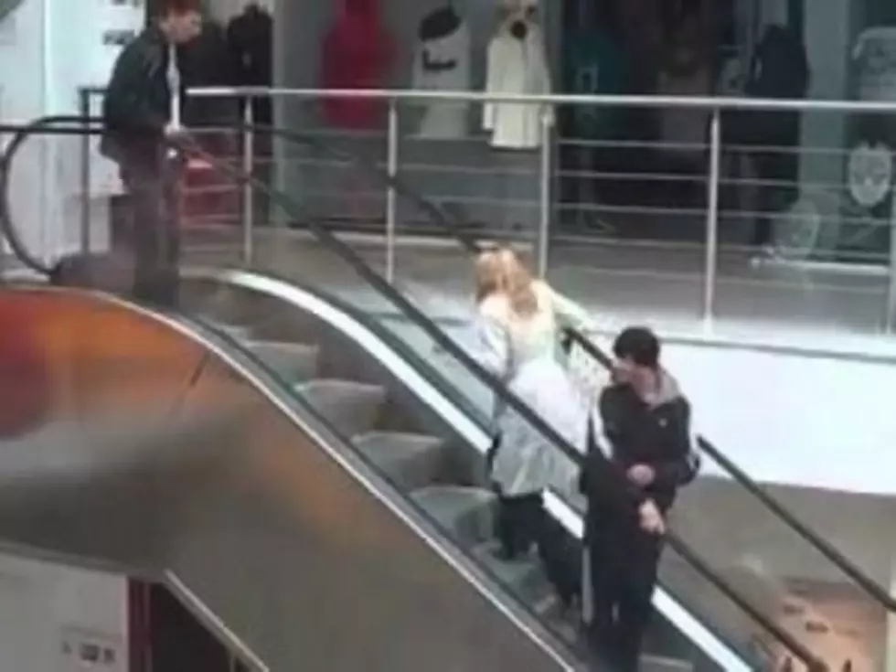 Blonde Vs. Escalator [VIDEO]