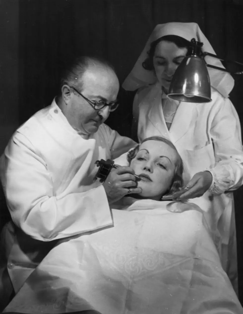 Hottest Trend In Cosmetic Surgery &#8211; &#8216;Tittooing&#8217; Explained