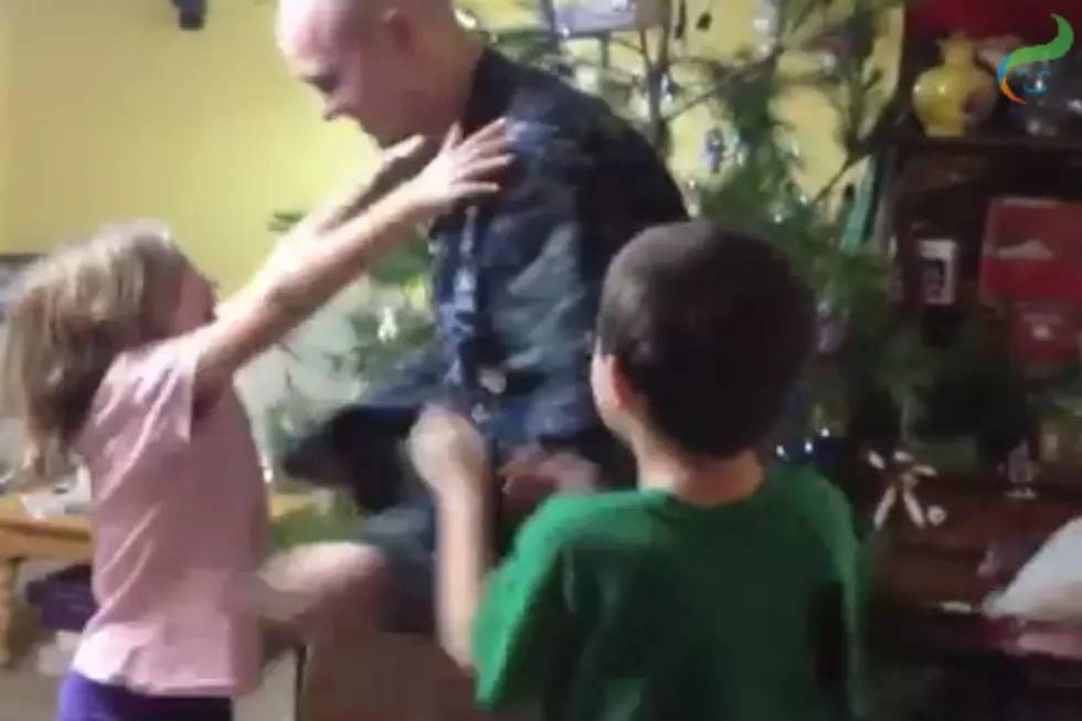 Kids Unwrap Their Parents Serving In The Military On Christmas Morning [Video]