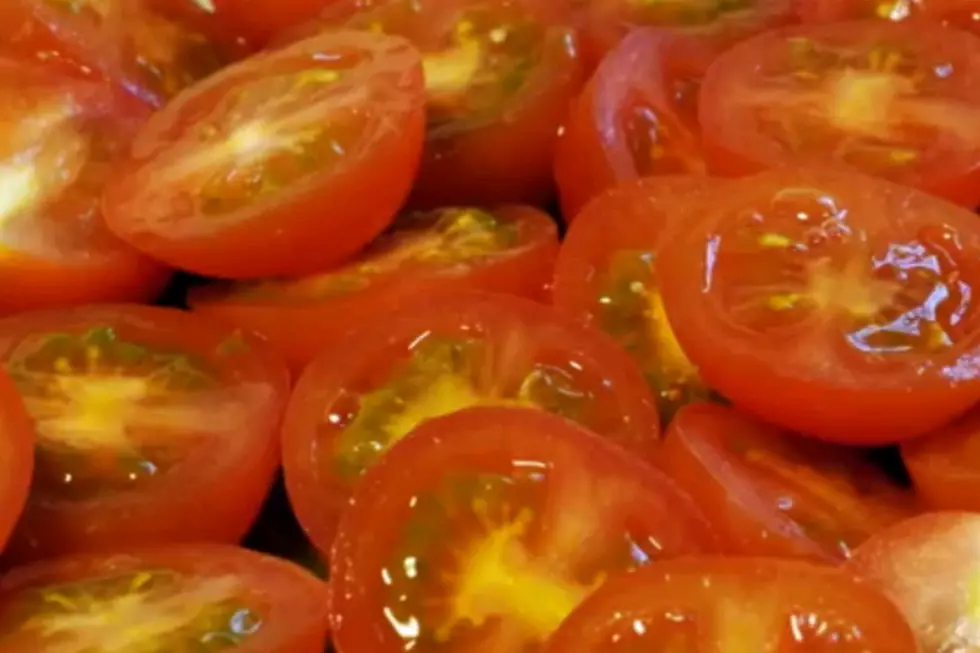 You’ve Been Cutting Tomatoes Wrong Your Whole Life [VIDEO]