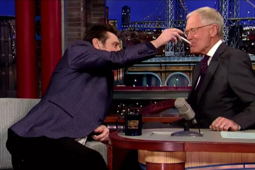 Jim Carrey Tests David Letterman for Ebola [VIDEO]