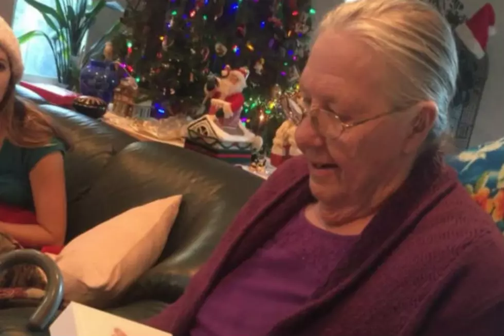 Grandma Gets a ‘Very Special’ iPhone for Christmas [VIDEO]