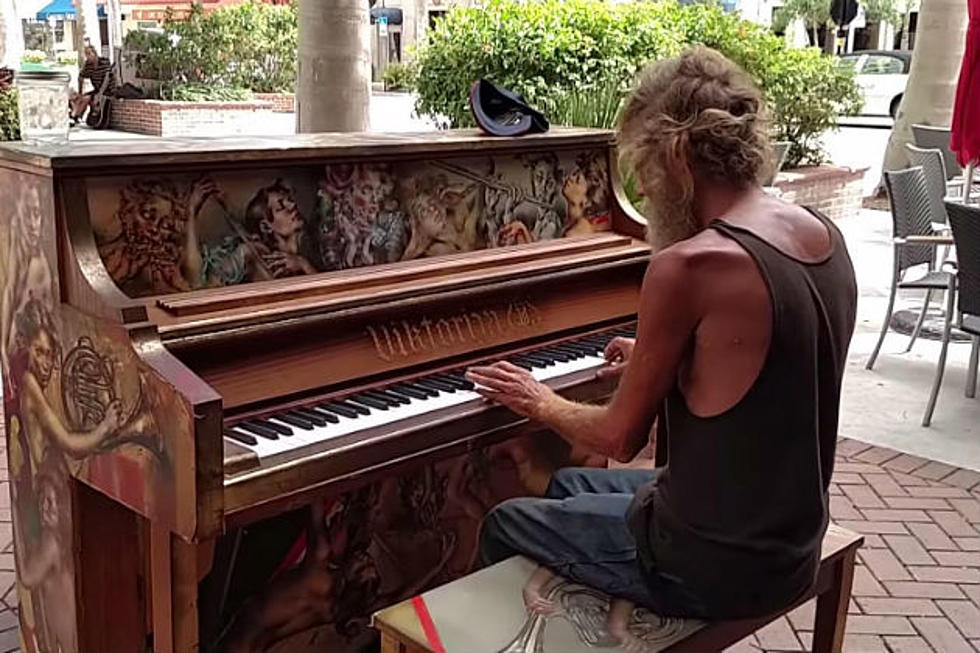 Video of Homeless Man Playing &#8216;Come Sail Away&#8217; Goes Viral [VIDEO]