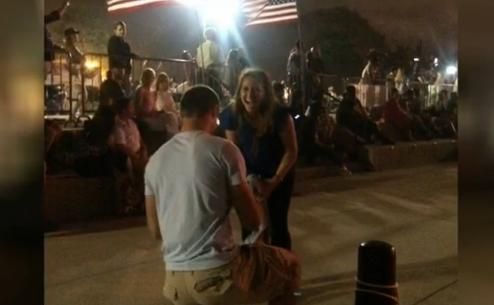 Too Cute – A Patriotic Michigan Marriage Proposal [VIDEO]