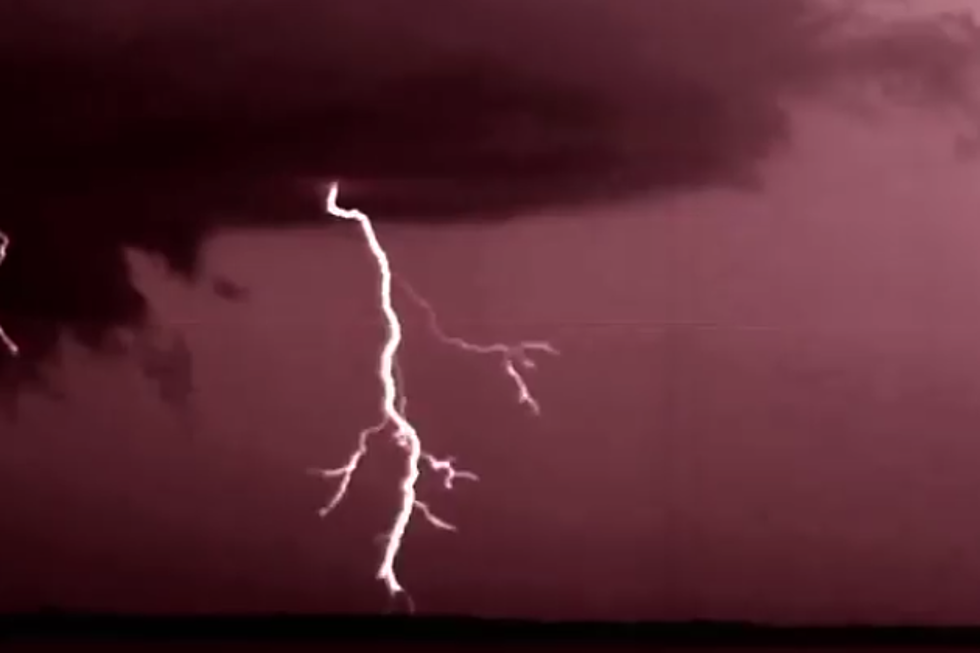 How Far Away is a Lightning Strike? One Mile Per Second? [VIDEOS]