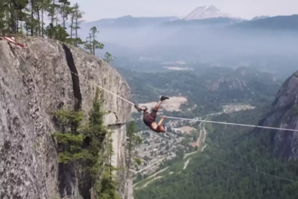 Man Sets World Record for Longest Free Solo Slackline, But Almost Falls to his Death [VIDEO]