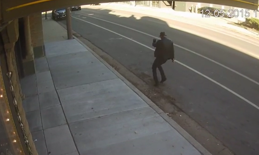 The Good News: ‘Dancing Guy’ Picks Up Trash in Milwaukee [VIDEO]