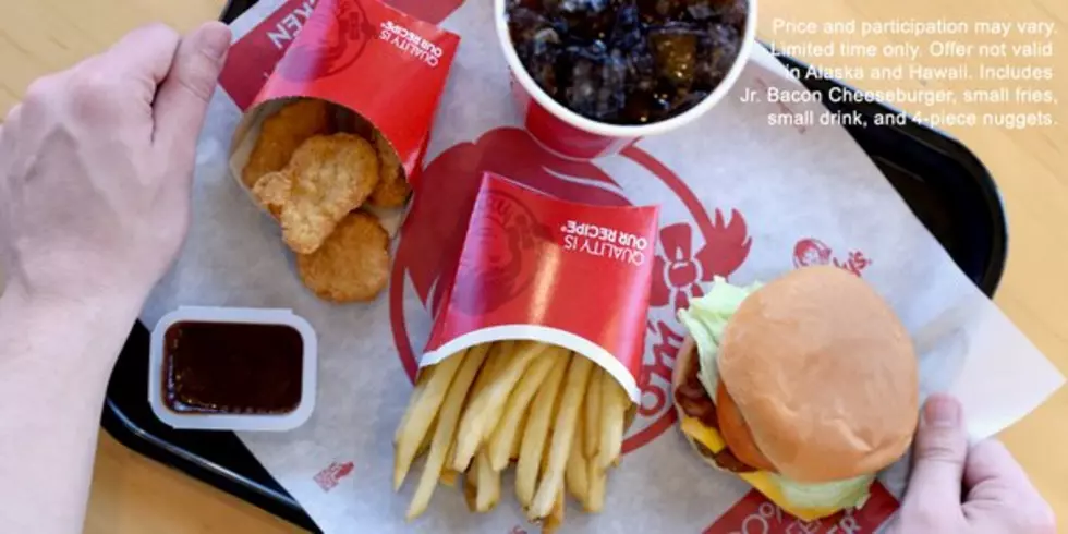 Wendy’s and Burger King Have a Twitter ‘Beef’ [PHOTOS]