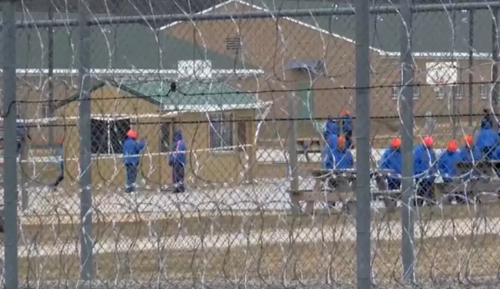 The Good News: Two Michigan Prisons Hold Water Drive for Flint [VIDEO]