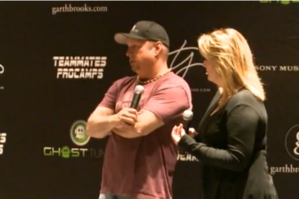 Garth Brooks Gives West Michigan Fan a Corvette + Pays Off Student Loans [VIDEO]