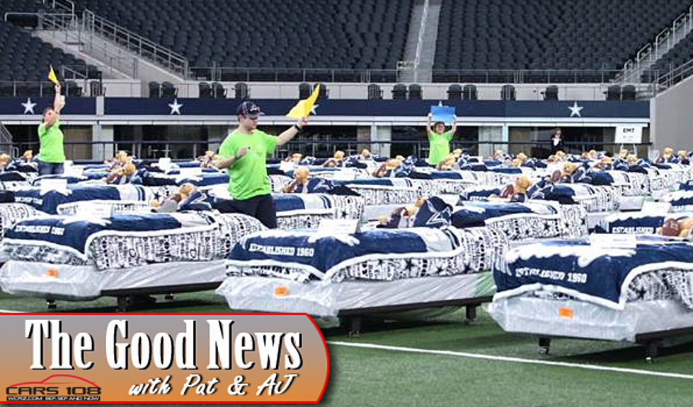Kids In Need Get Free Beds from Dallas Cowboys – The Good News [VIDEO]