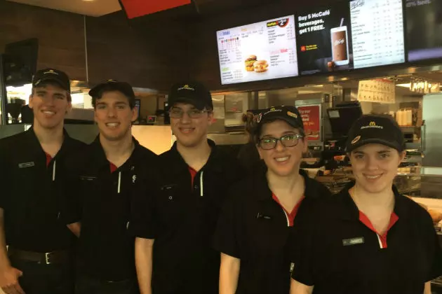 Quintuplets Work First Jobs Together at Michigan McDonald&#8217;s