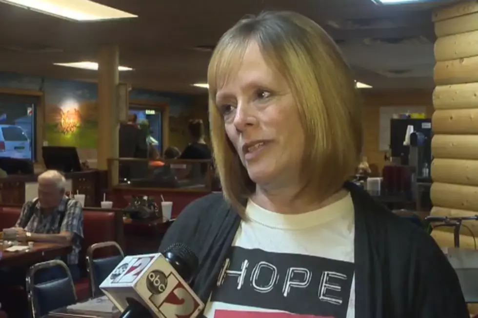 Gillie&#8217;s Coney Island + Community Plan Fundraiser for Waitress Battling Cancer [VIDEO]