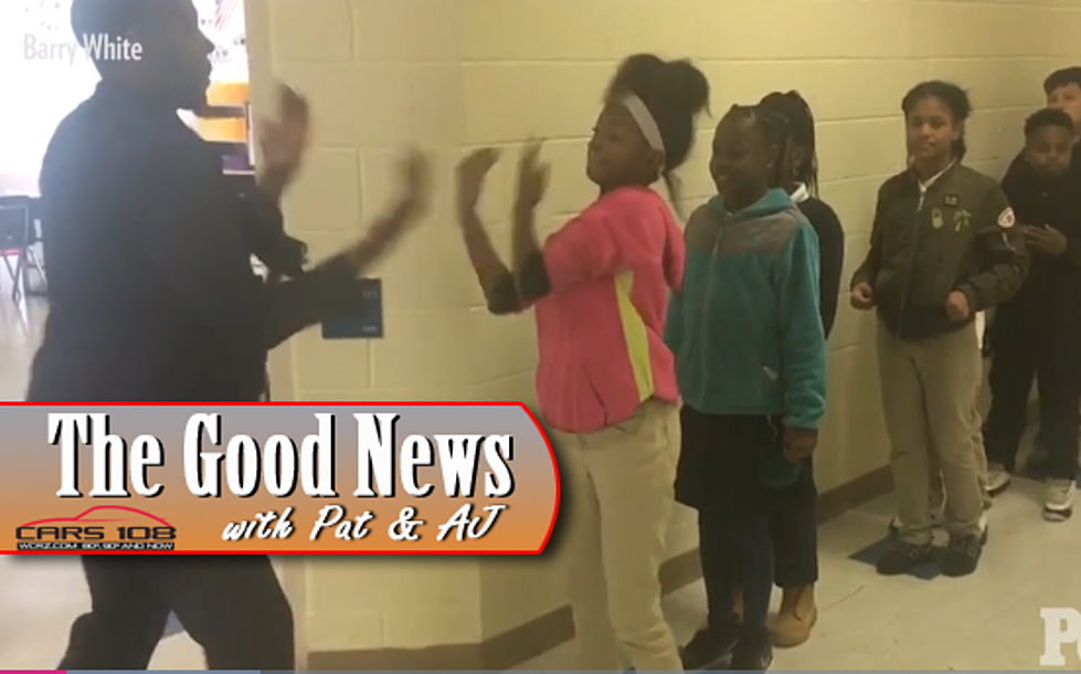 Teacher Has Personalized Handshake for All 42 Students – The Good News [VIDEO]