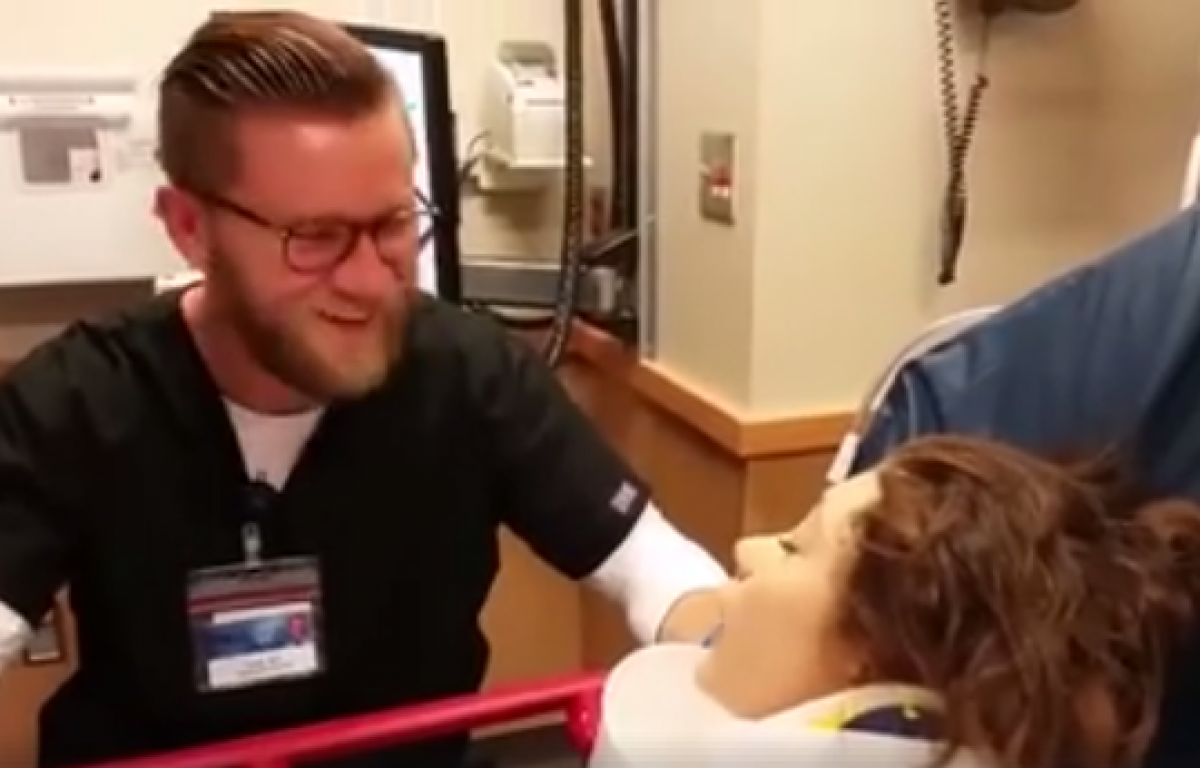 Sedated Lady Proposes To Nurse Repeatedly Loves Him Soooo Much