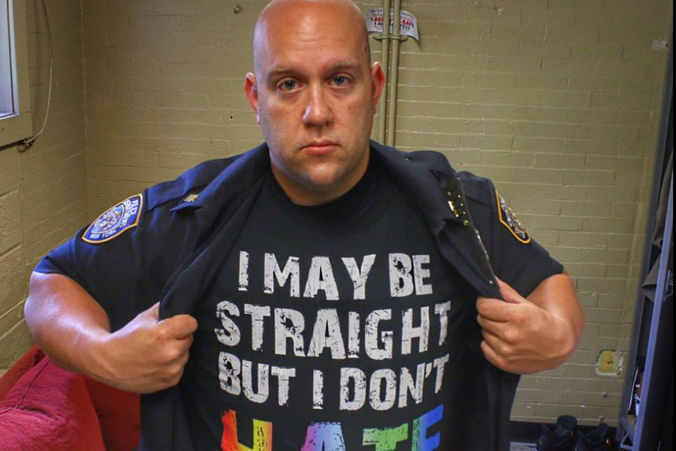 Straight Cop Has Personal Reasons to Support LGBT Community [PHOTO]