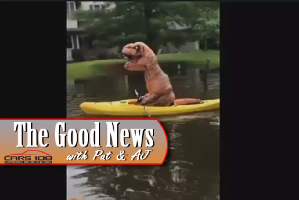 Dinosaur Kayaks Down Flooded Midland Street &#8211; The Good News [VIDEO]