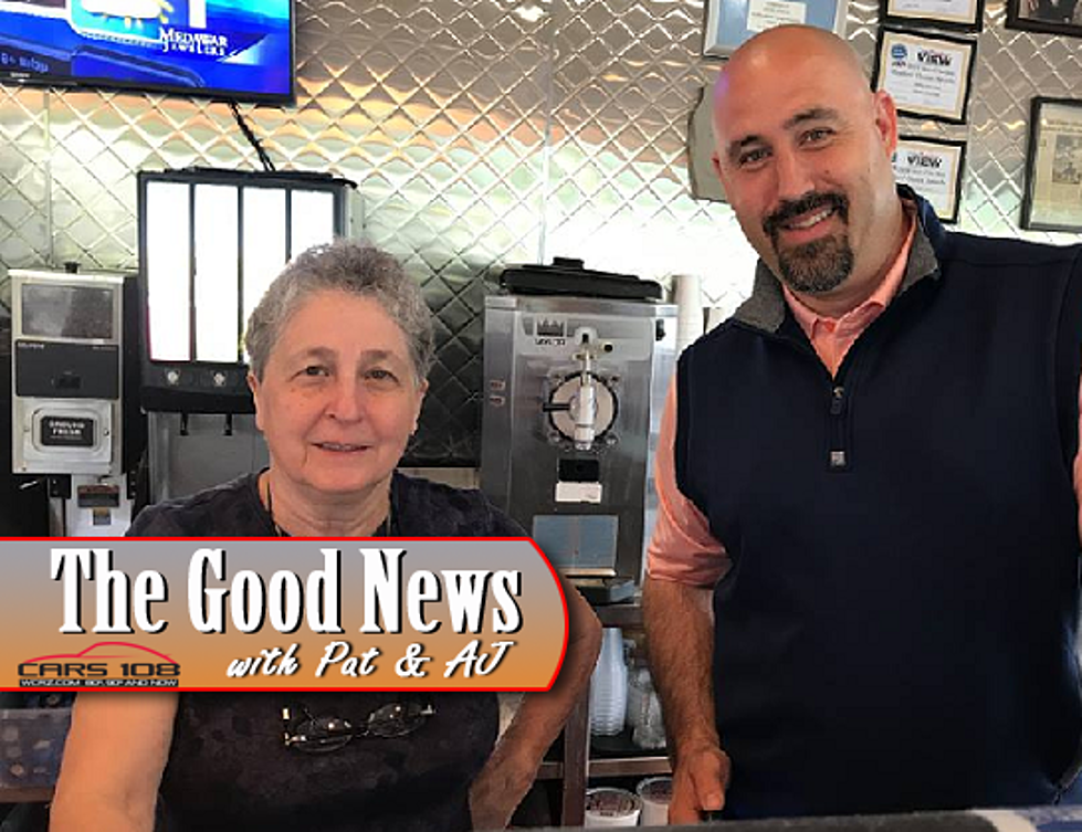 Starlite Diner Feeds Displaced Burton Seniors – The Good News [PHOTOS]