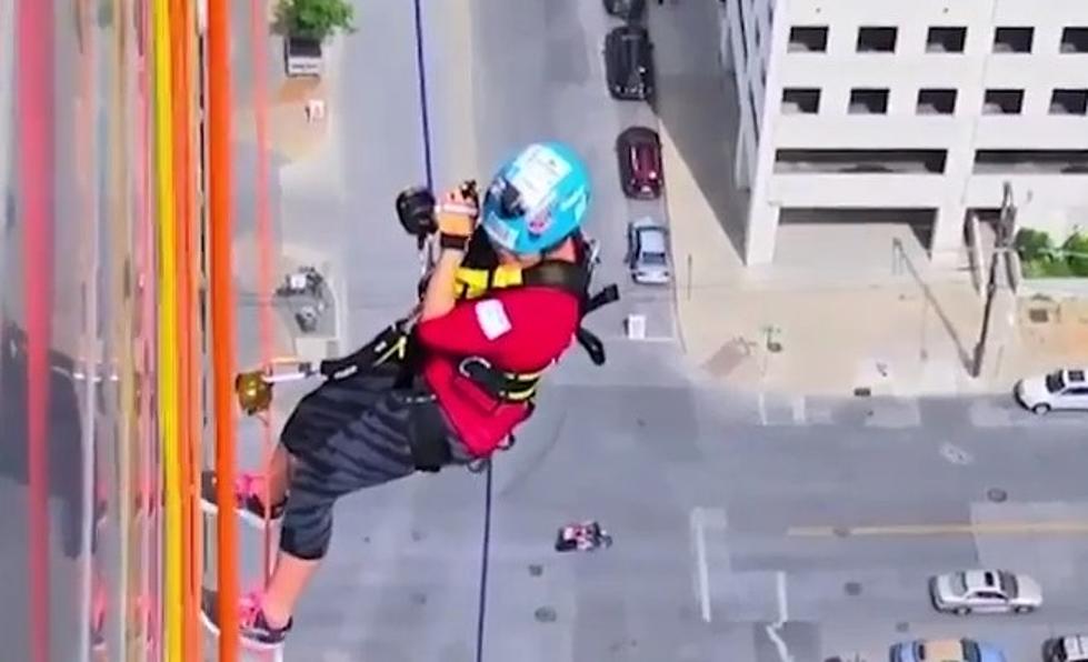 Rappel Down The Side of the Durant Building in Flint for Charity 