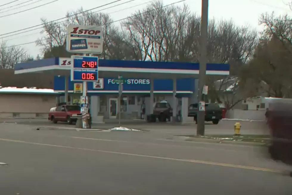 Scammers Looking to Make a Quick Buck at Area Gas Stations [VIDEO]