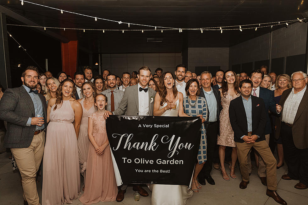 This Michigan Couple Had an Olive Garden-Themed Wedding