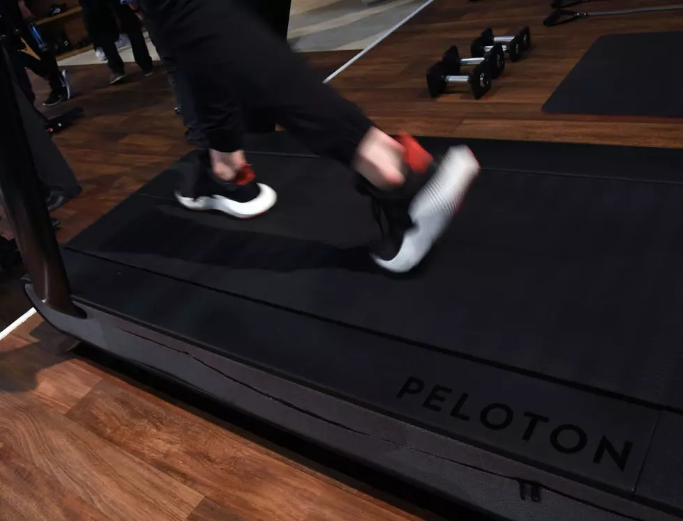 Fenton Man Posts Hilarious Ad for a Used Treadmill 