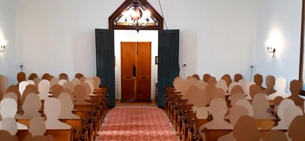 Michigan Couple to Marry in a Church Filled With Cardboard Cutout Guests [VIDEO]