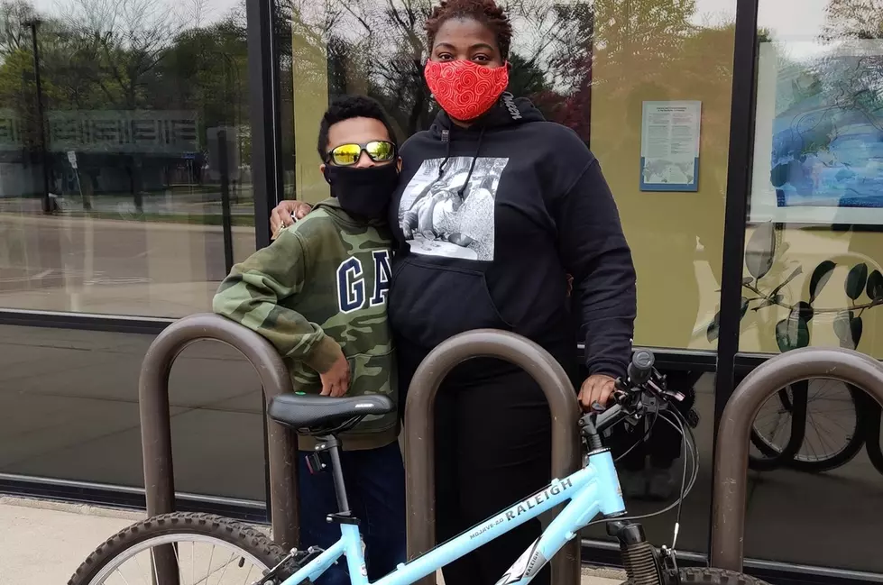 Detroit Essential Workers Get 'Thank You' Bikes - The Good News
