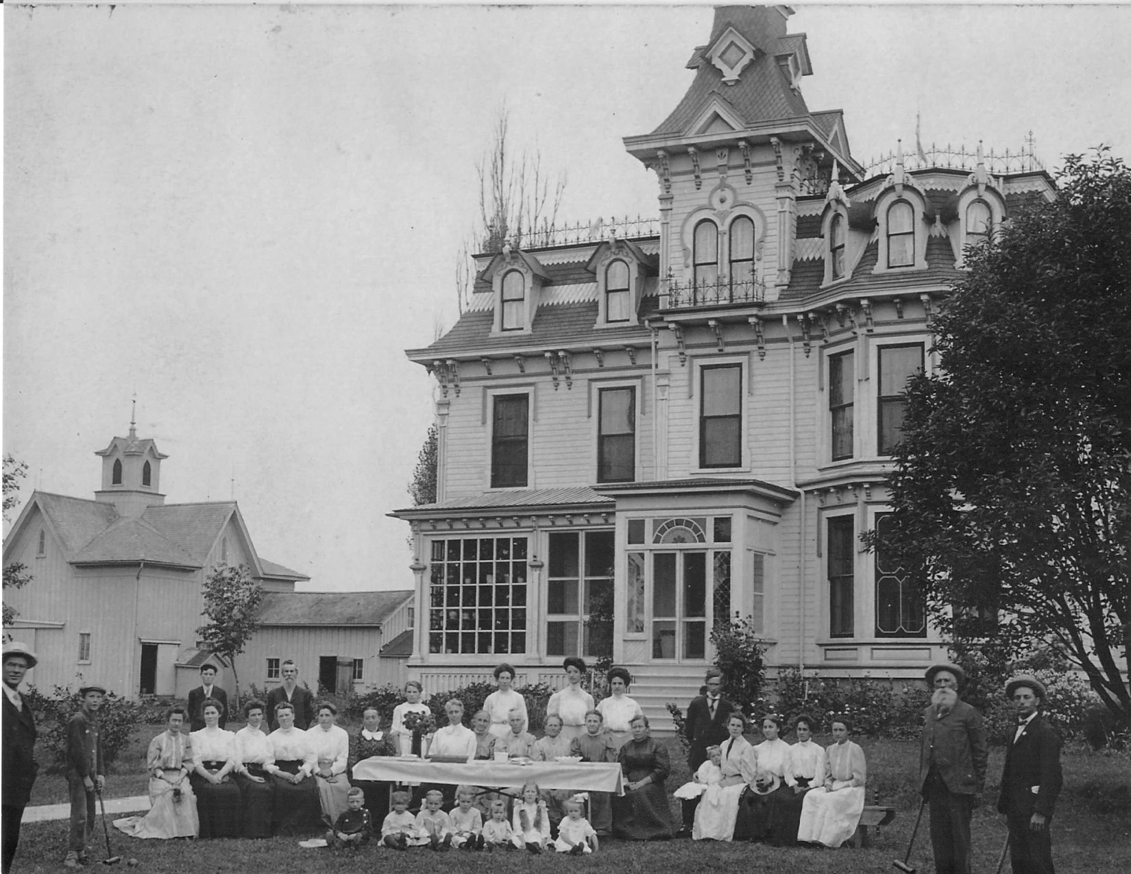 Michigan's Creepiest House Has a Sad Eerie Past Behind Its Doors