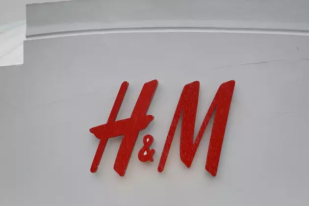 H &#038; M Offers Free Suit Rental for Job Interviews