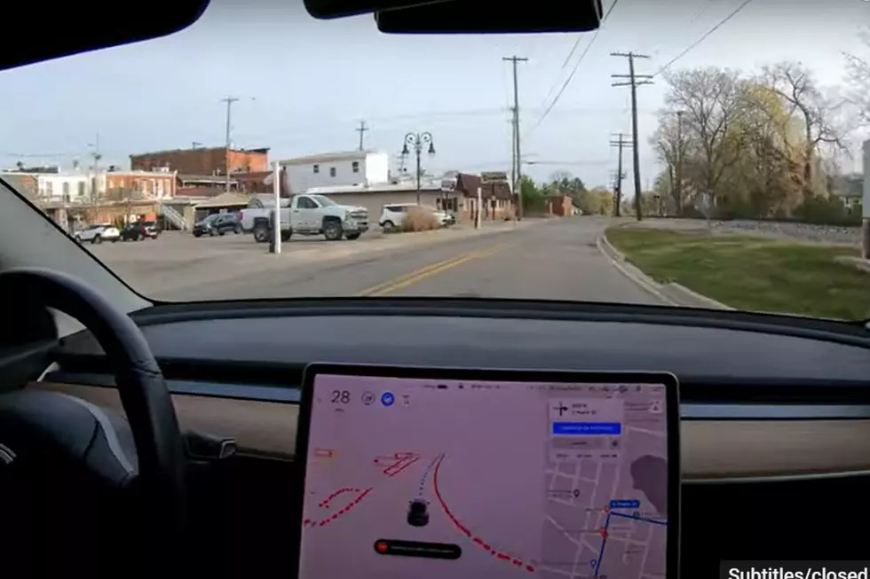 Take a Leisurely Drive Through Southeast Michigan in a Self-Driving Tesla [VIDEO]