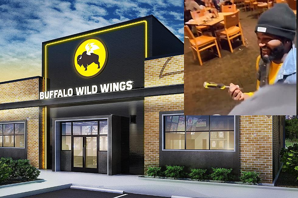 Buffalo Wild Wings Waitress Serves This Michigan Customer an Actual Screwdriver [VIDEO]